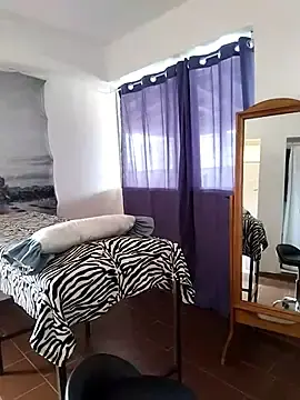 Stripchat Sex Cam of Alison_fitness