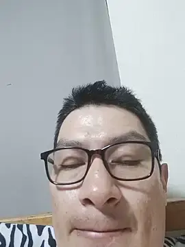 Stripchat Live Sex Cam of gioarcangel