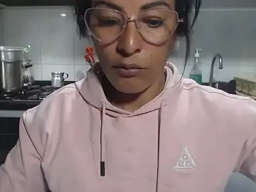 Stripchat Live Porn of kateleyagrey