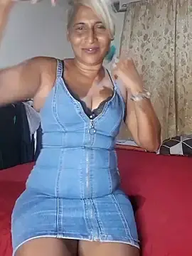 Stripchat Sex Cam of Goodgirlsue_77