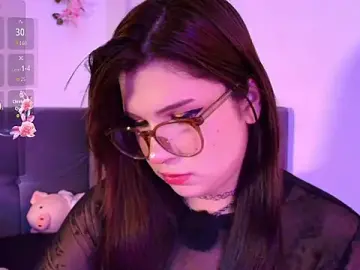 Stripchat Free Live Porn of Yuri_Stars