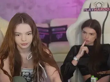 Stripchat Live Porn of Zlata_Sky