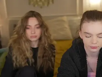 Stripchat Live Sex Cam of Zlata_Sky