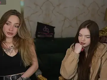 Stripchat Live Porn of Zlata_Sky