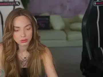 Stripchat Live Porn of Zlata_Sky
