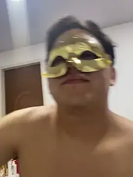 Stripchat Live Sex Cam of jovenguapo31