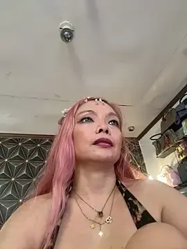 Stripchat Sex Cam of yummymeily