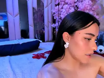 Stripchat Watch Live Sex Cams of HannaCollins_