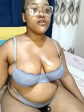 Stripchat Nude Webcam of SweetJuicyPussy97