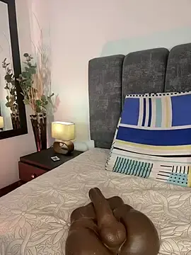 Stripchat Sex Cam of kem_hott