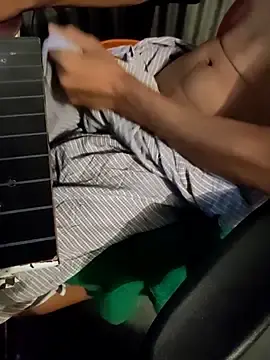 Stripchat Free Porn Cam of DeshiTiger