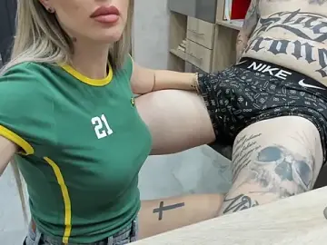 Stripchat Free Porn Cam of cash_rules77