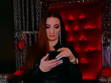 Stripchat Sex Cam of FinDomMya