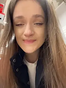 Stripchat Nude Webcam of KittyQueeny