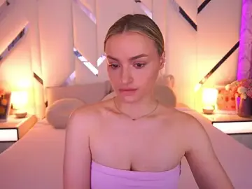 Stripchat Free Porn Cam of LindsieGreyy