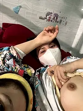 Stripchat Watch Live Sex Cams of Yumii_09