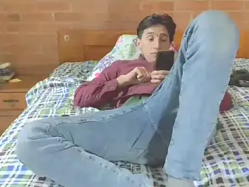 Stripchat Adult Video Chat of johan70sexy