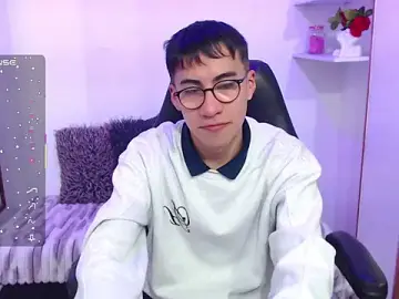 Stripchat Free Porn Cam of Andy_Norton