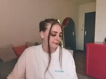 Stripchat Live Sex Cam of Celeste_Off