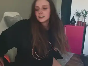 Stripchat Watch Live Sex Cams of Celeste_Off