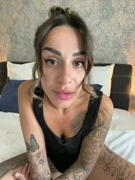 Stripchat Sex Cam of -Alisa