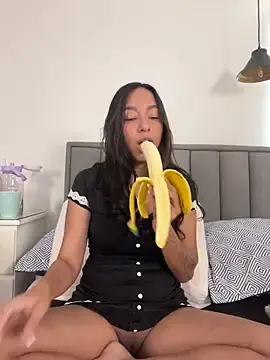 Stripchat Free Live Porn of DianaHopson