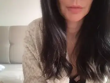 Stripchat Free Porn Cam of paolajonez