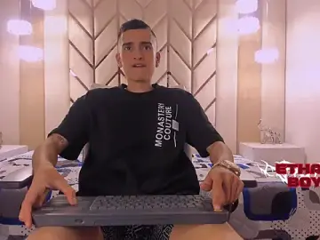 Stripchat Best live sex cam show of Ethan_Boy_