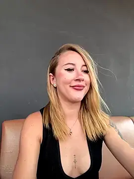 Stripchat Free Porn Cam of asraifae