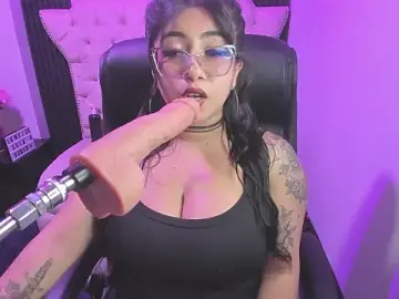 Stripchat Live Porn of Sexy_cristall_