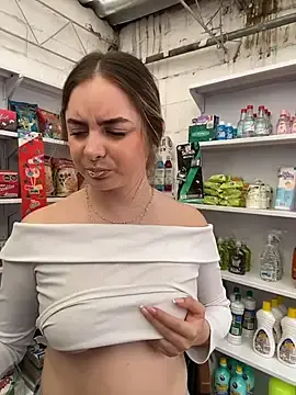 Stripchat Sex Cam of imlindapink