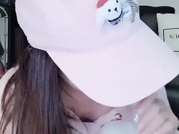 Stripchat Best Webcam of lvy-w