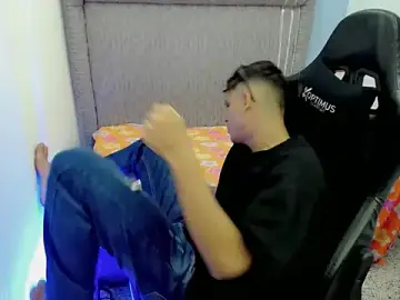 Stripchat Free Live Porn of zacariasss_