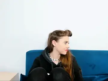 Stripchat Live Sex Cam of AmazingLilly