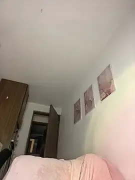 Stripchat Free Porn Cam of DulceLenns