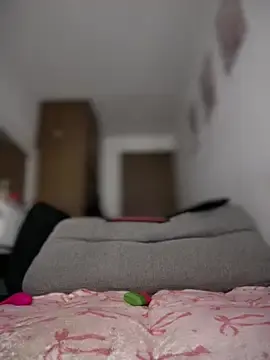 Stripchat Sex Cam of DulceLenns