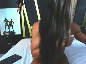 Stripchat Watch Live Sex Cams of Khloe_Rossich