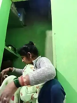 Stripchat Adult Video Chat of Karishma_cute