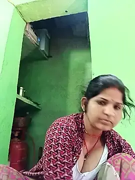 Stripchat Live Sex Cam of Karishma_cute