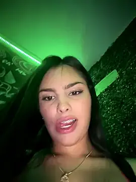 Stripchat Adult Webcam of Maddy_Rouse_