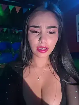 Stripchat Nude Webcam of Maddy_Rouse_