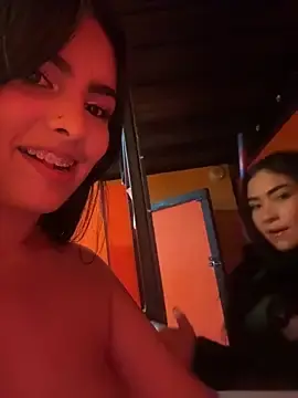 Stripchat Live Sex Cam of Maddy_Rouse_