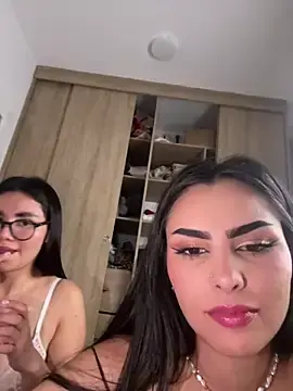 Stripchat Watch Live Sex Cams of Maddy_Rouse_