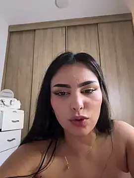Stripchat Live Porn of Maddy_Rouse_