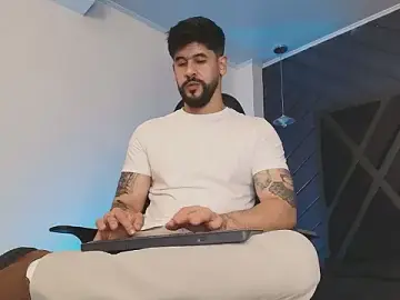 Stripchat Live Sex of Petesevans