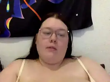 Stripchat Nude Webcam of Sexycurvyemilyy