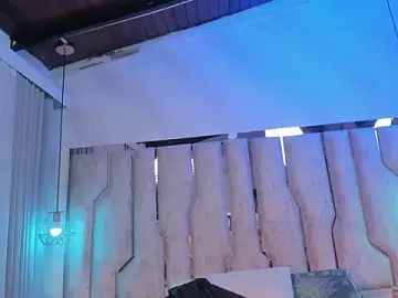 Stripchat Nude Webcam of barbara_cambels