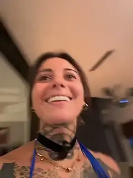 Stripchat Sex Chat of lucyrossink