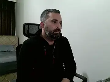 Stripchat Free Porn Cam of tgltplsr