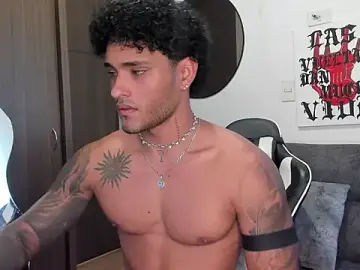 Stripchat Best Webcam of Alessandro_Vanni